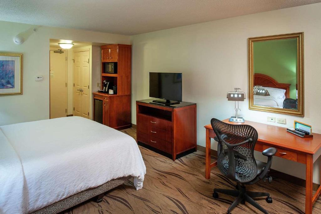Room image 3